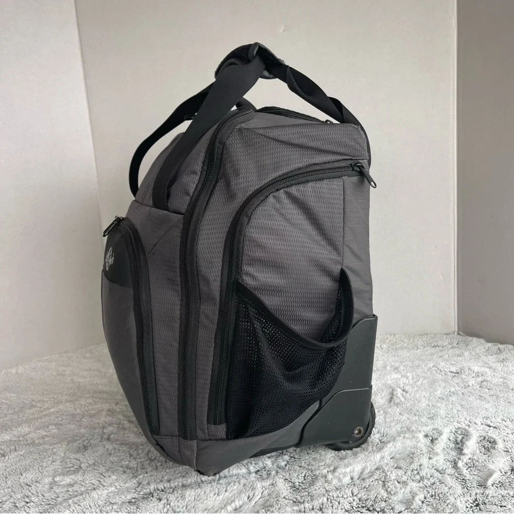 Eagle Creek Rolling Carry-On Bag with Telescoping Handle